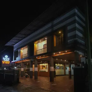 Hotel Beverly, Wayanad